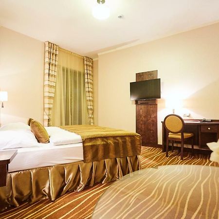 Casino&Hotel Admiral Alzbetin Zelezna Ruda Ngoại thất bức ảnh