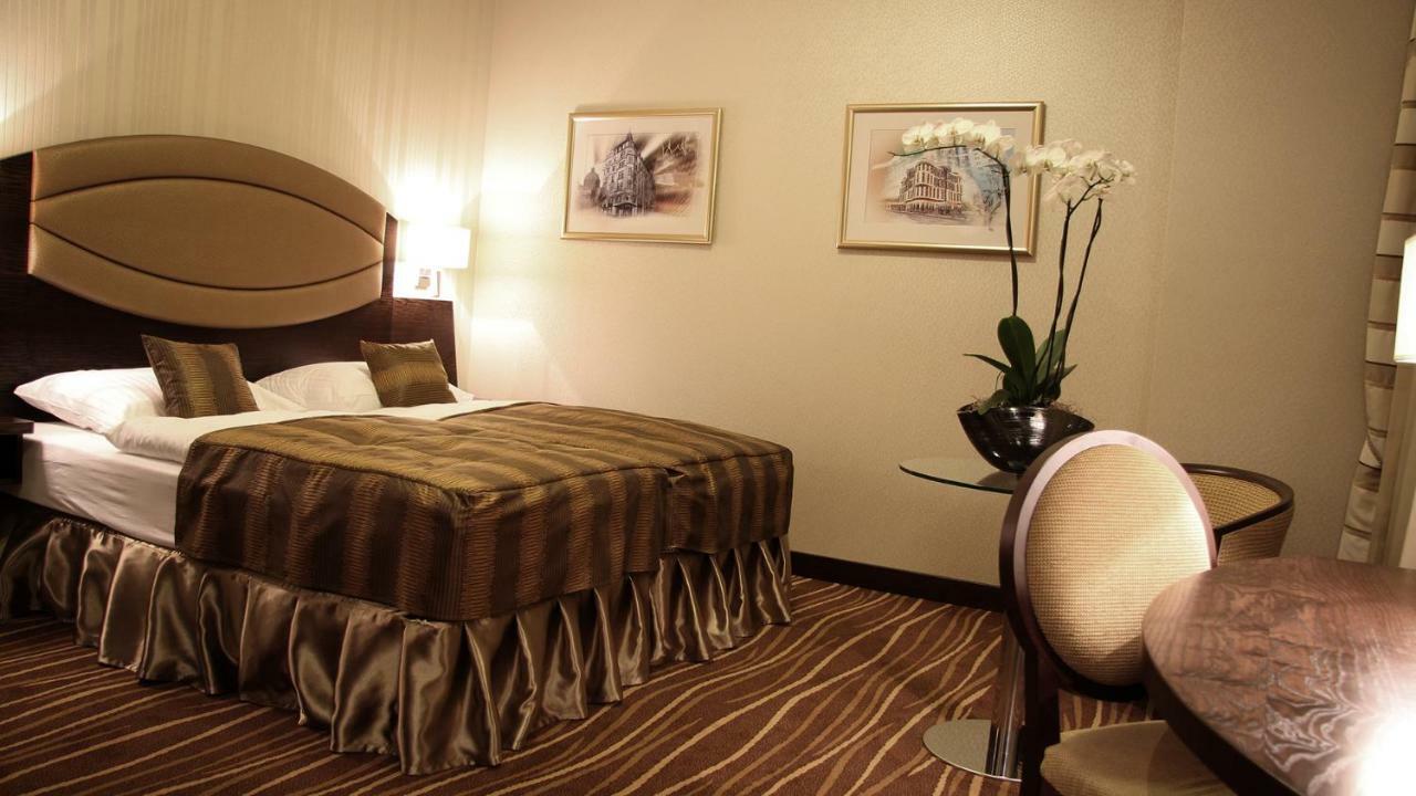 Casino&Hotel Admiral Alzbetin Zelezna Ruda Ngoại thất bức ảnh